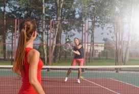 哈兰德自曝：女友看球看到“吐”，靠烹饪、玩游戏维系感情