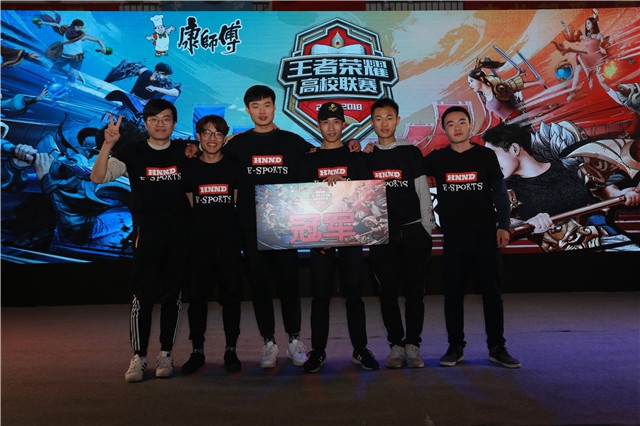 但我同样敬 但我同样敬