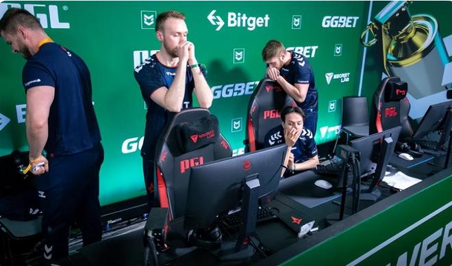 展现出惊人 展现出惊人