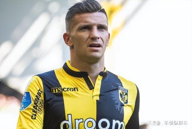 场面愈发紧 场面愈发紧